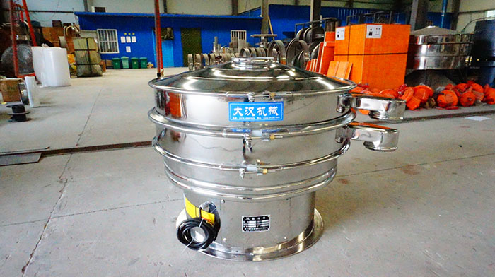 藕粉振動篩適用于很多種不同的行業，對于物料多的篩分適用還是比較廣泛的。